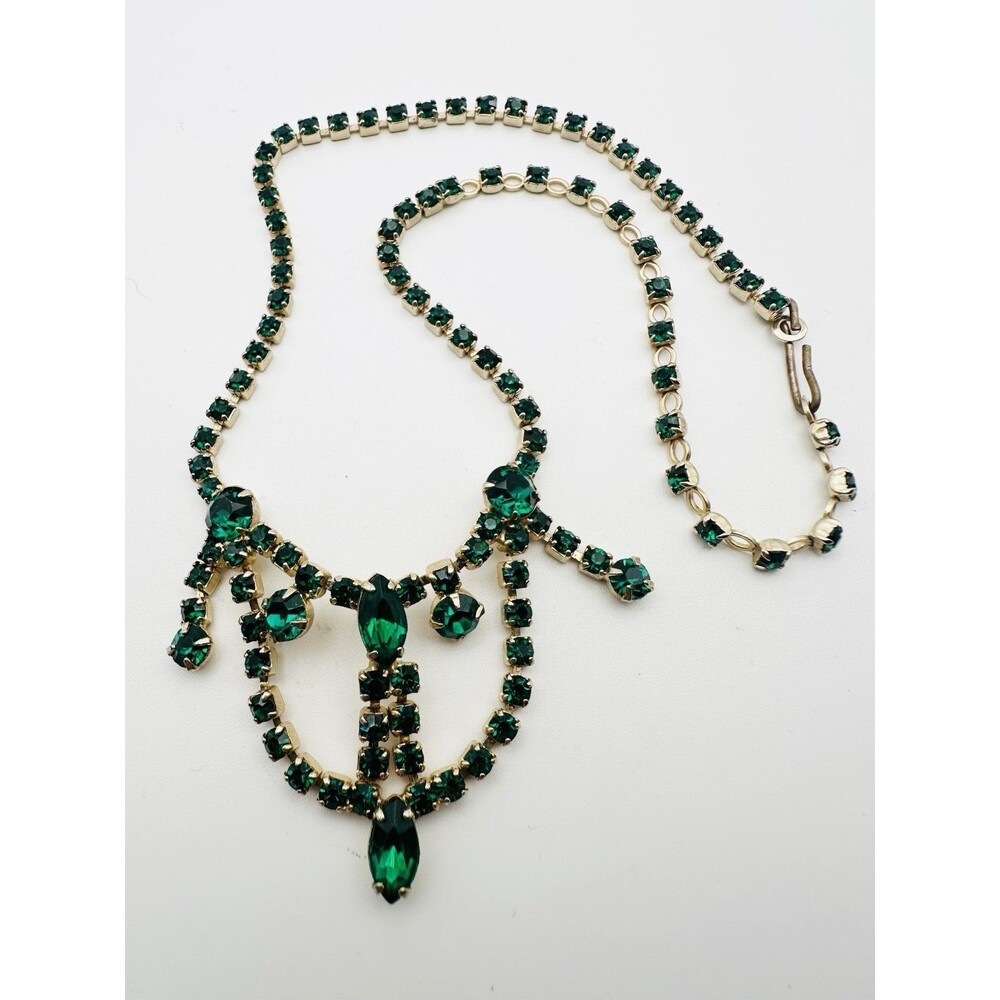 Vintage Green Rhinestone Collar Necklace 14” Gold Tone